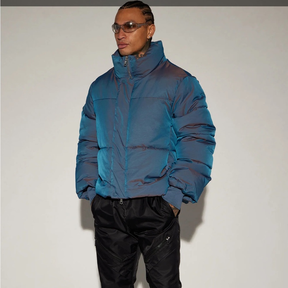 Stormy iridescent heavy weight cropped puffer jacket-blue. Worn once